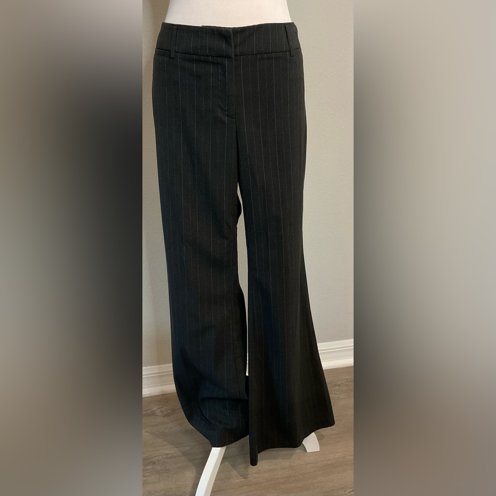 New York & Company Gray Pinstripe Wide Leg Pants - Picture 3 of 12